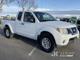 (Dixon, CA) 2016 Nissan Frontier 4x4 Extended-Cab Pickup Truck Runs & Moves) (Small Chip on Windshie