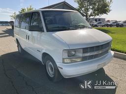 (Dixon, CA) 2000 Chevrolet Astro Passenger Van Runs & Moves, knocking Noise