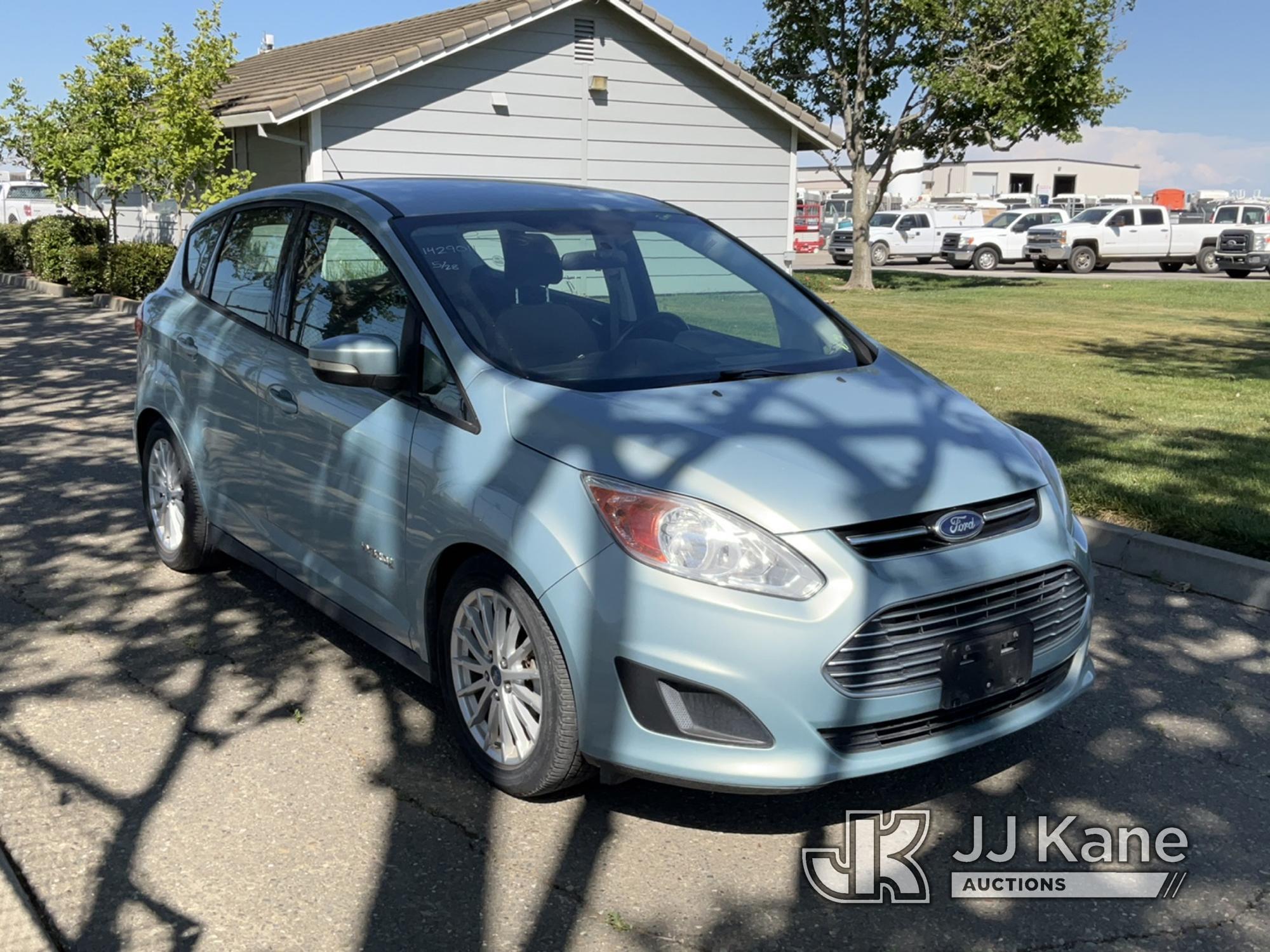 (Dixon, CA) 2013 Ford C-Max 4-Door Hybrid Sedan Runs & Moves