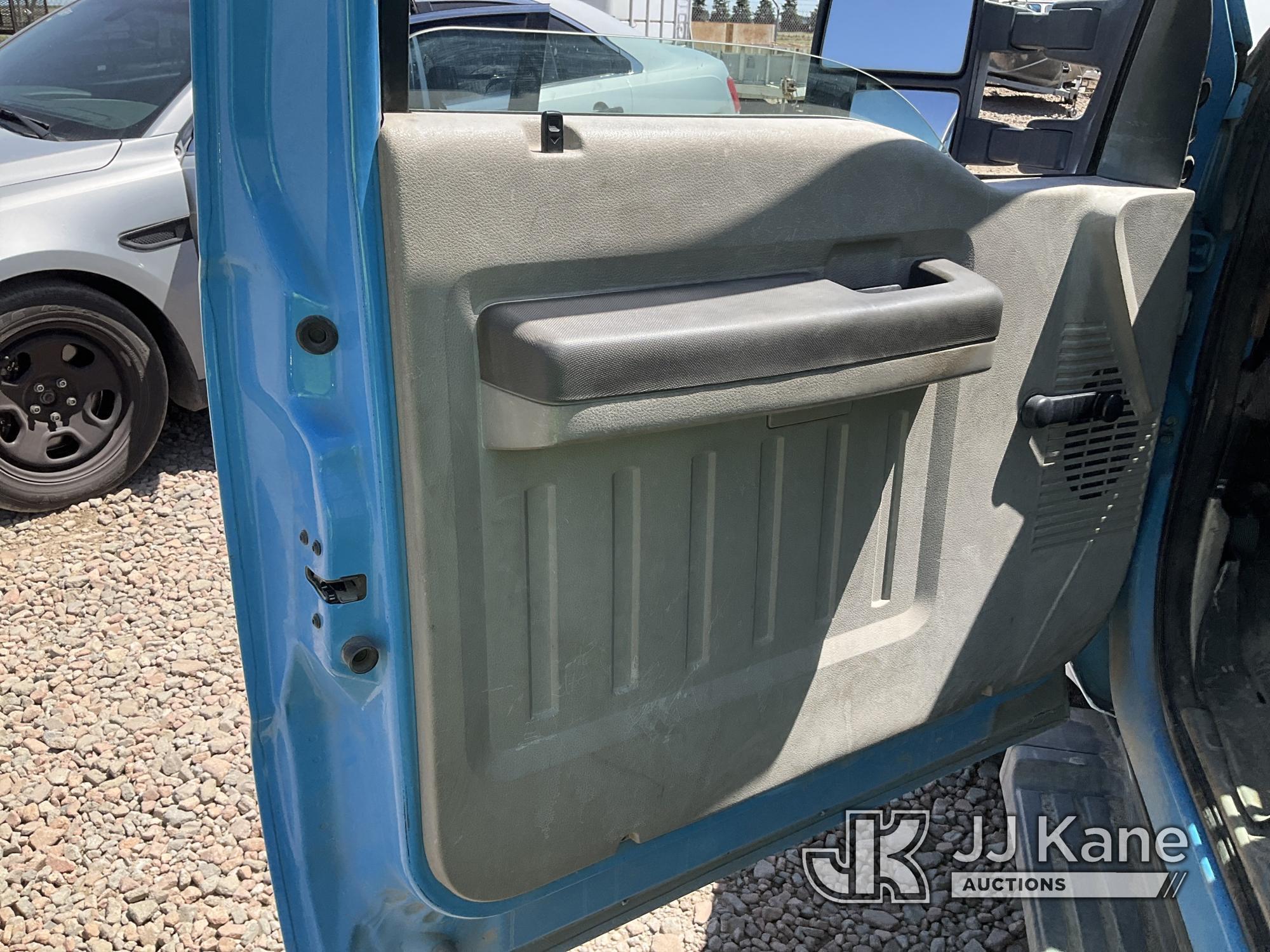 (Dixon, CA) 2008 Ford F350 4x4 Service Truck Not running, Engine Taken Out By Seller, Engine Include