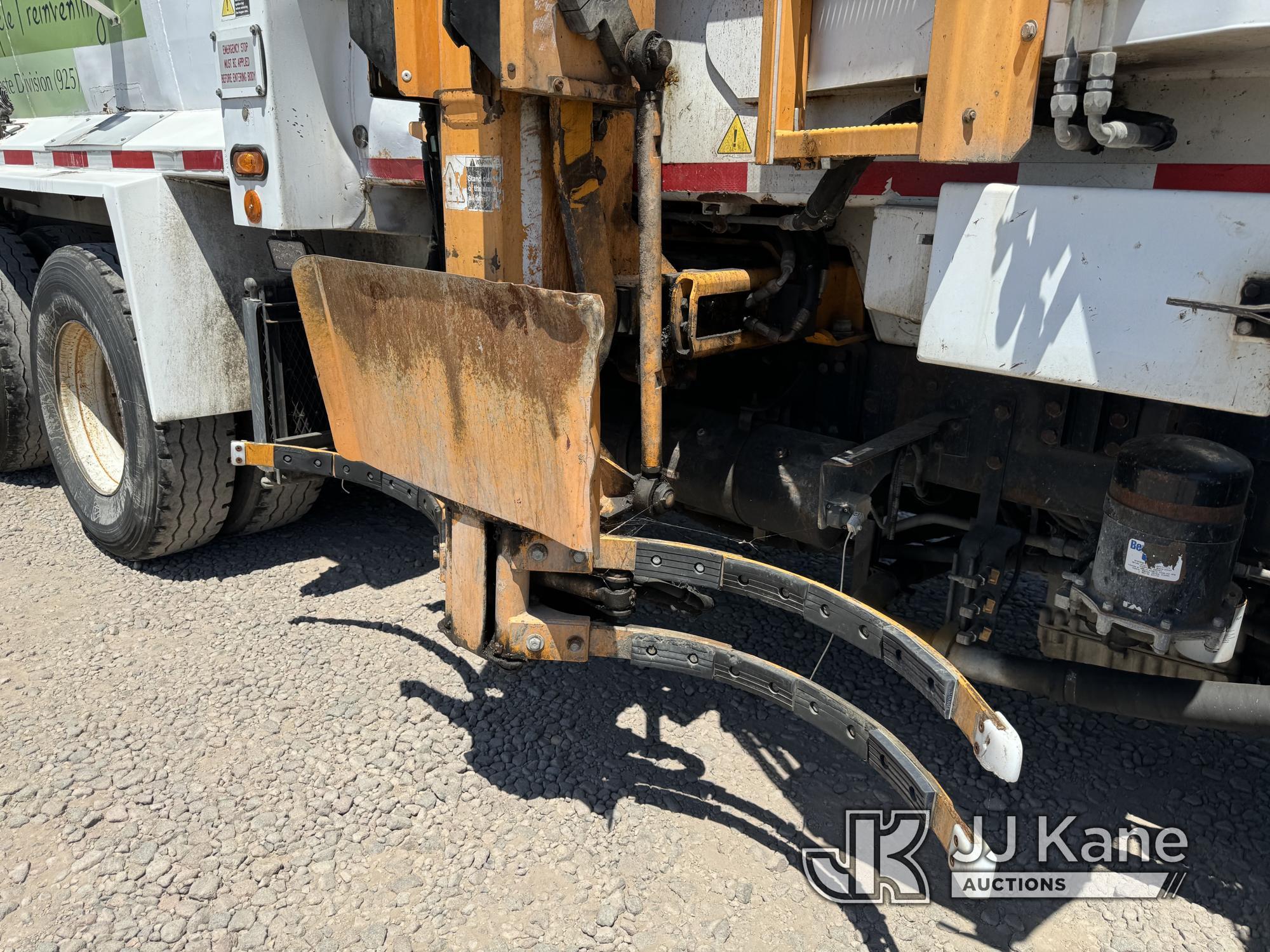 (Dixon, CA) 2007 Garbage/Compactor Truck Runs & Moves, Will Not Stay Running Without Jump Pack