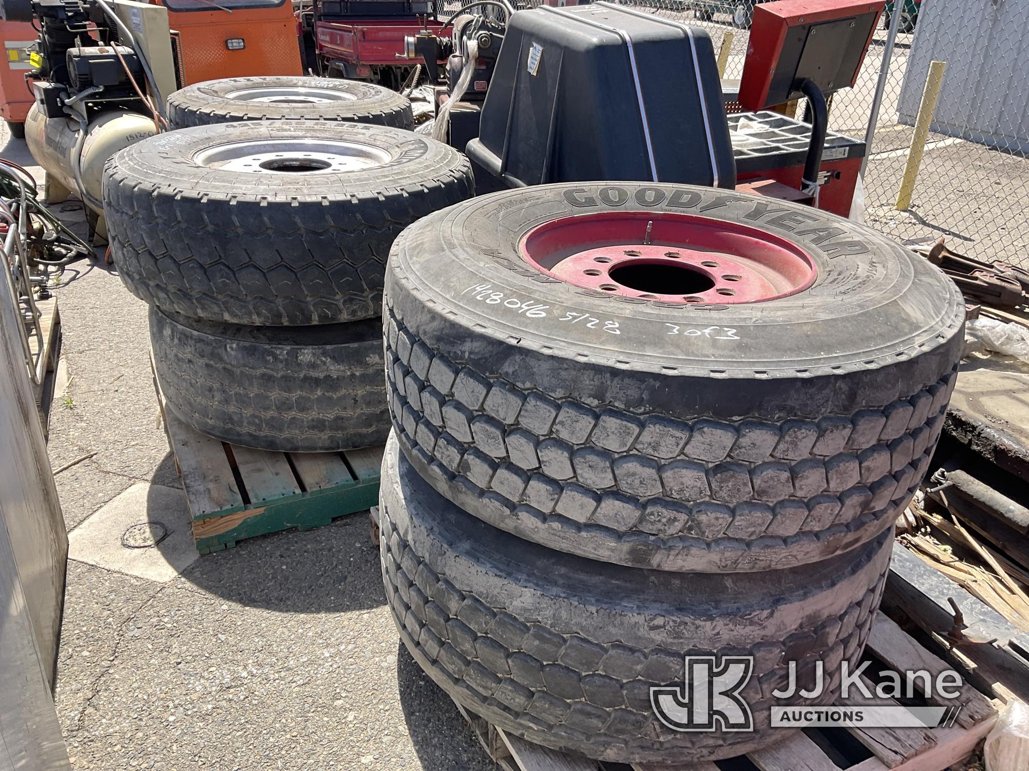 (Dixon, CA) (3) Pallets with Semi Truck Tires (4) 425/65 R 22.5 (2) 445/65 R 22.5 NOTE: This unit is