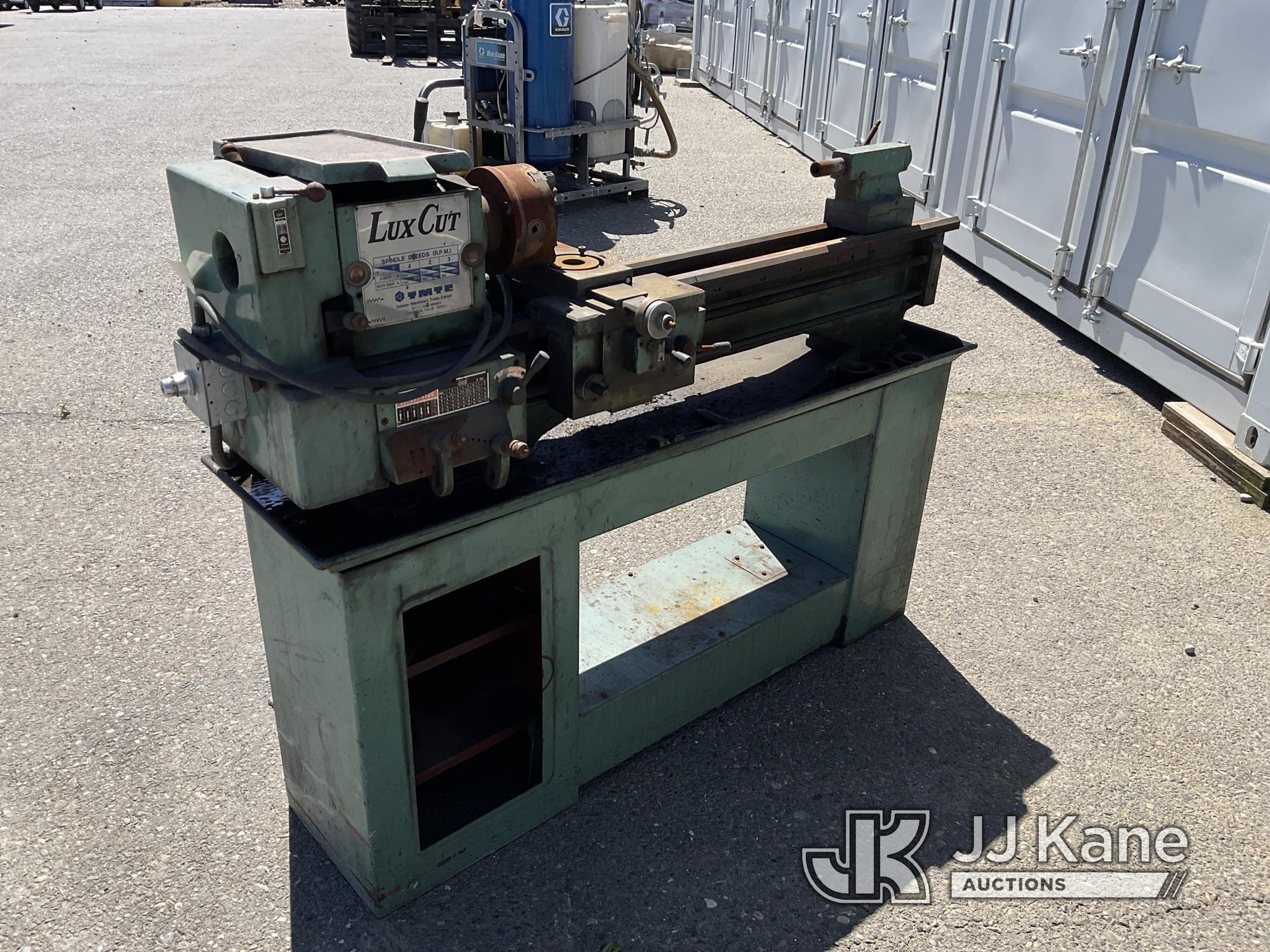 (Dixon, CA) Lux Cut 1136 Engine Lathe NOTE: This unit is being sold AS IS/WHERE IS via Timed Auction