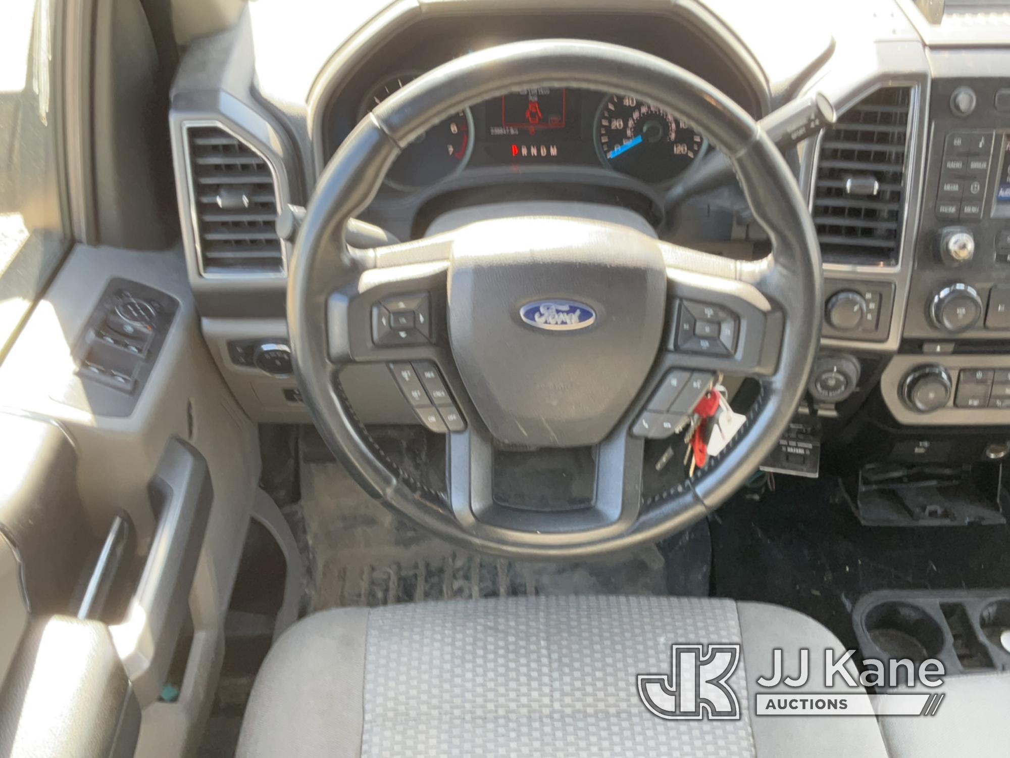 (South Beloit, IL) 2017 Ford F150 4x4 Crew-Cab Pickup Truck Runs, Moves, Check Engine Light On, Body