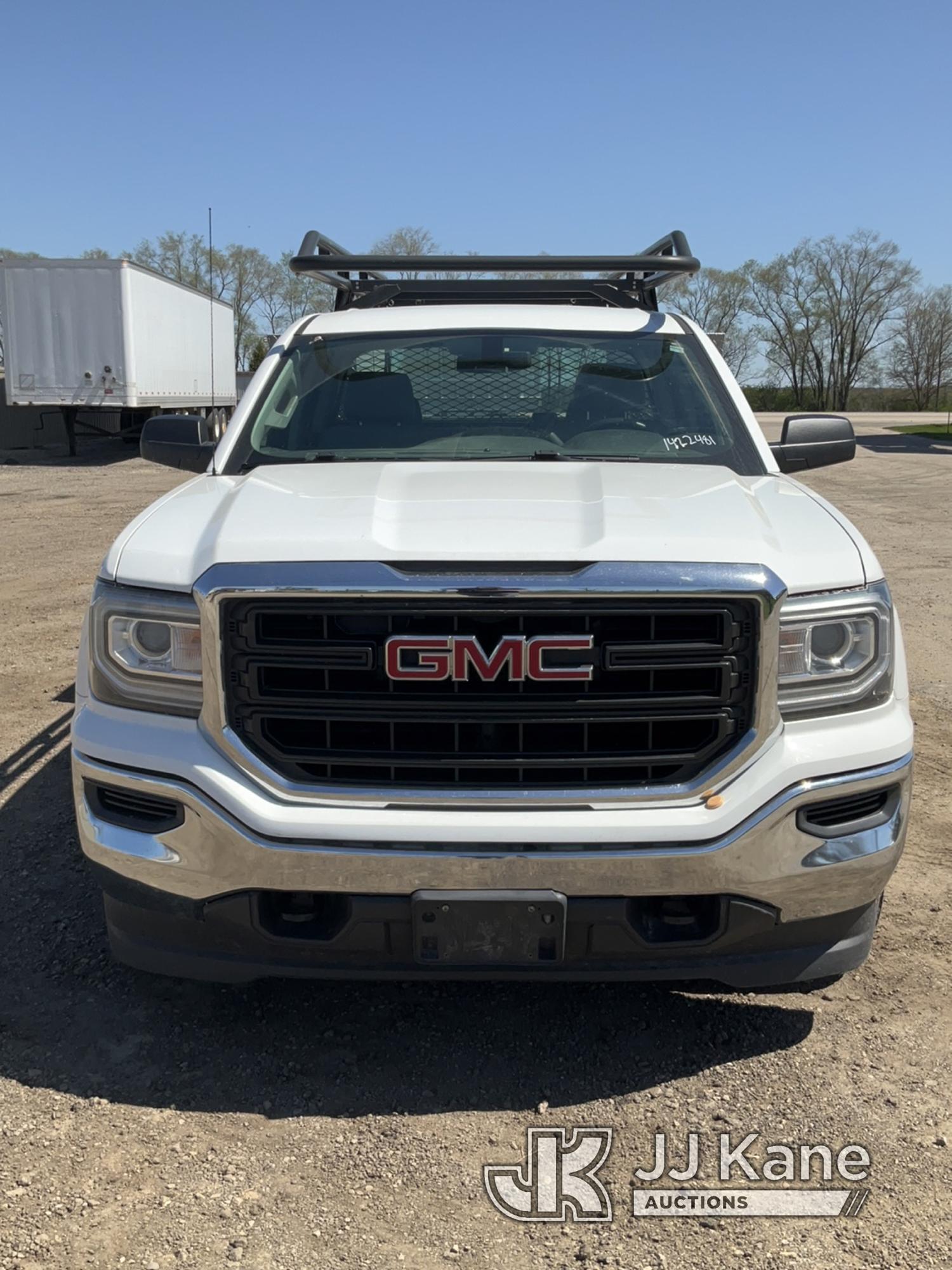 (South Beloit, IL) 2018 GMC Sierra 1500 4x4 Extended-Cab Pickup Truck Runs, Moves, Body Damage, Pain