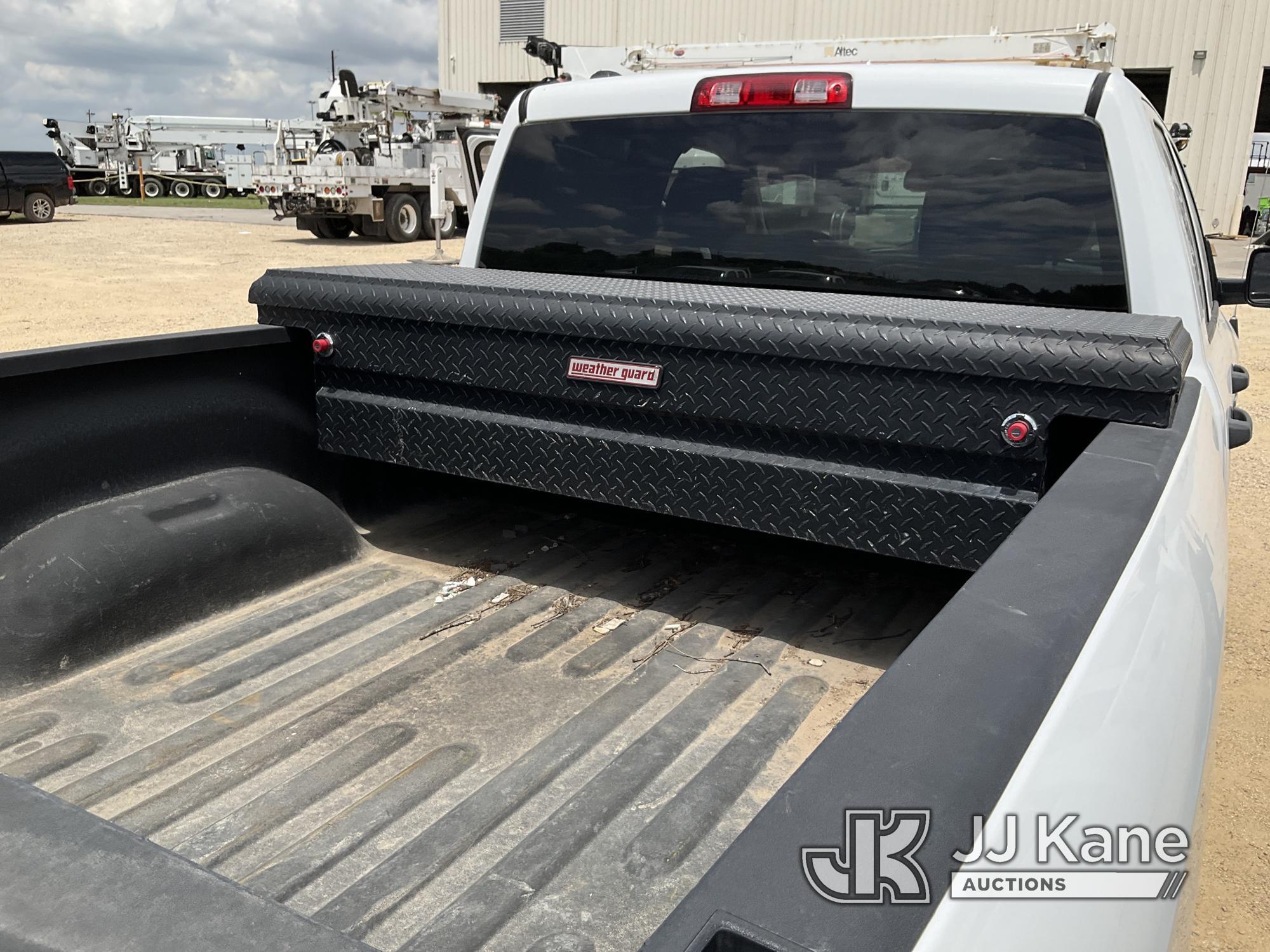 (Houston, TX) 2014 Dodge Ram 1500 Crew-Cab Pickup Truck Runs & Moves) (Motor Knocking   1/2 TON 4X4