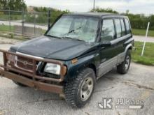 1998 Suzuki Sidekick 4x4 4-Door Sport Utility Vehicle Not Running, Condition Unknown, Windshield Dam