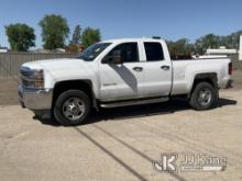 (South Beloit, IL) 2015 Chevrolet Silverado 2500HD Extended-Cab Pickup Truck Runs & Moves) (Rust Dam