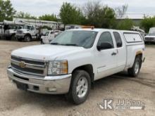 2013 Chevrolet Silverado 1500 4x4 Extended-Cab Pickup Truck Runs & Moves) (Front Left Wheel Leans In