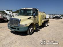 2007 International 4300 Spray Truck Runs & Moves) (Jump to Start, Air Line Leak, Idles Rough