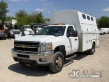 (Des Moines, IA) 2012 Chevrolet Silverado 3500HD 4x4 Enclosed High-Top Service Truck Runs & Moves) (