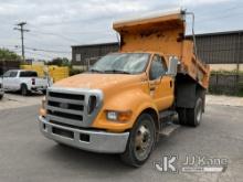 2005 Ford F650 Dump Truck Starts, Runs, Moves) ( Dump Operates, Rust.