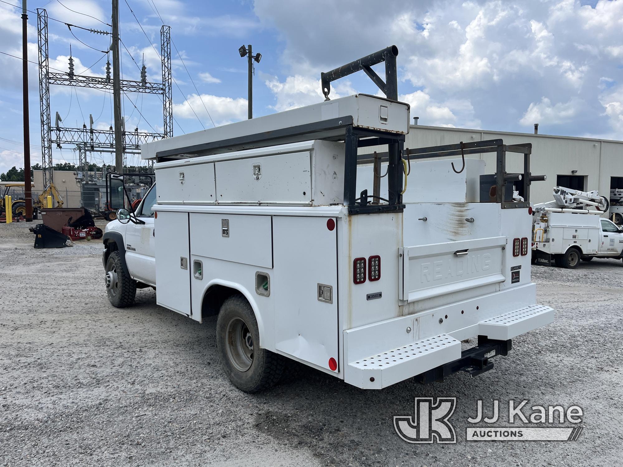 (Crewe, VA) 2006 GMC Sierra 3500 4x4 Service Truck Runs & Moves) (Check Engine Light On
