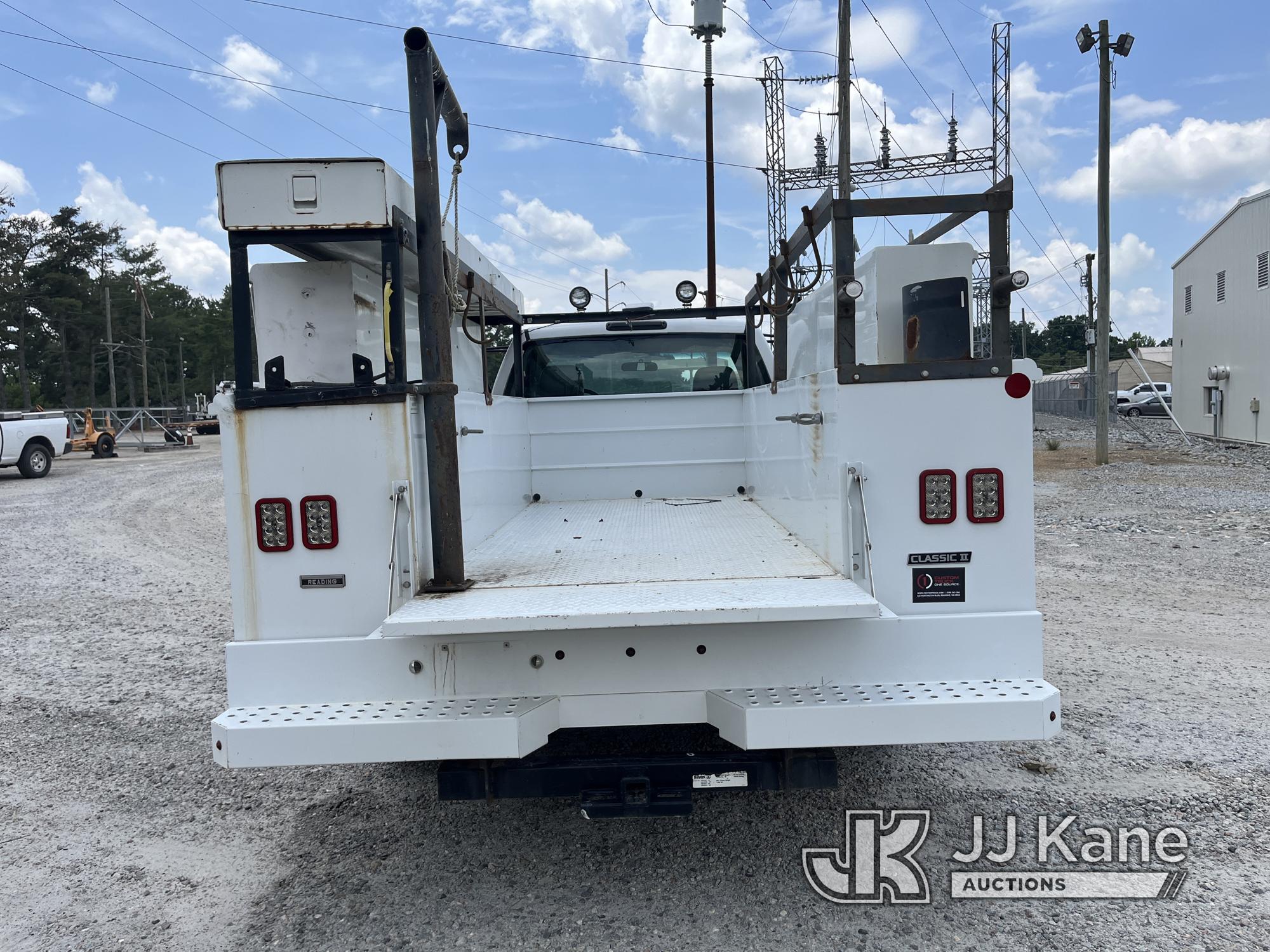 (Crewe, VA) 2006 GMC Sierra 3500 4x4 Service Truck Runs & Moves) (Check Engine Light On