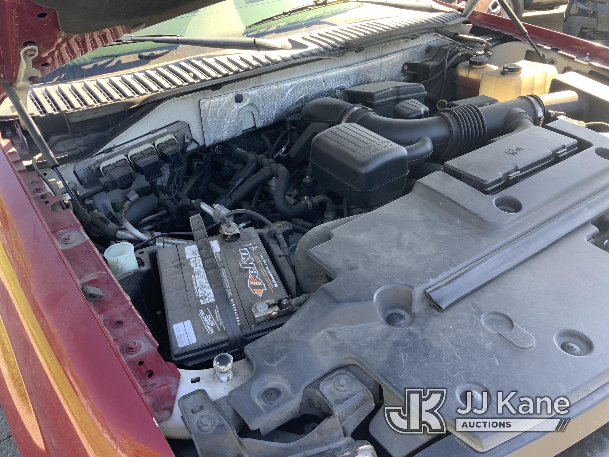 (Dixon, CA) 2010 Ford Expedition XLT 4x4 4-Door Sport Utility Vehicle Runs & Moves) (Tire Pressure S