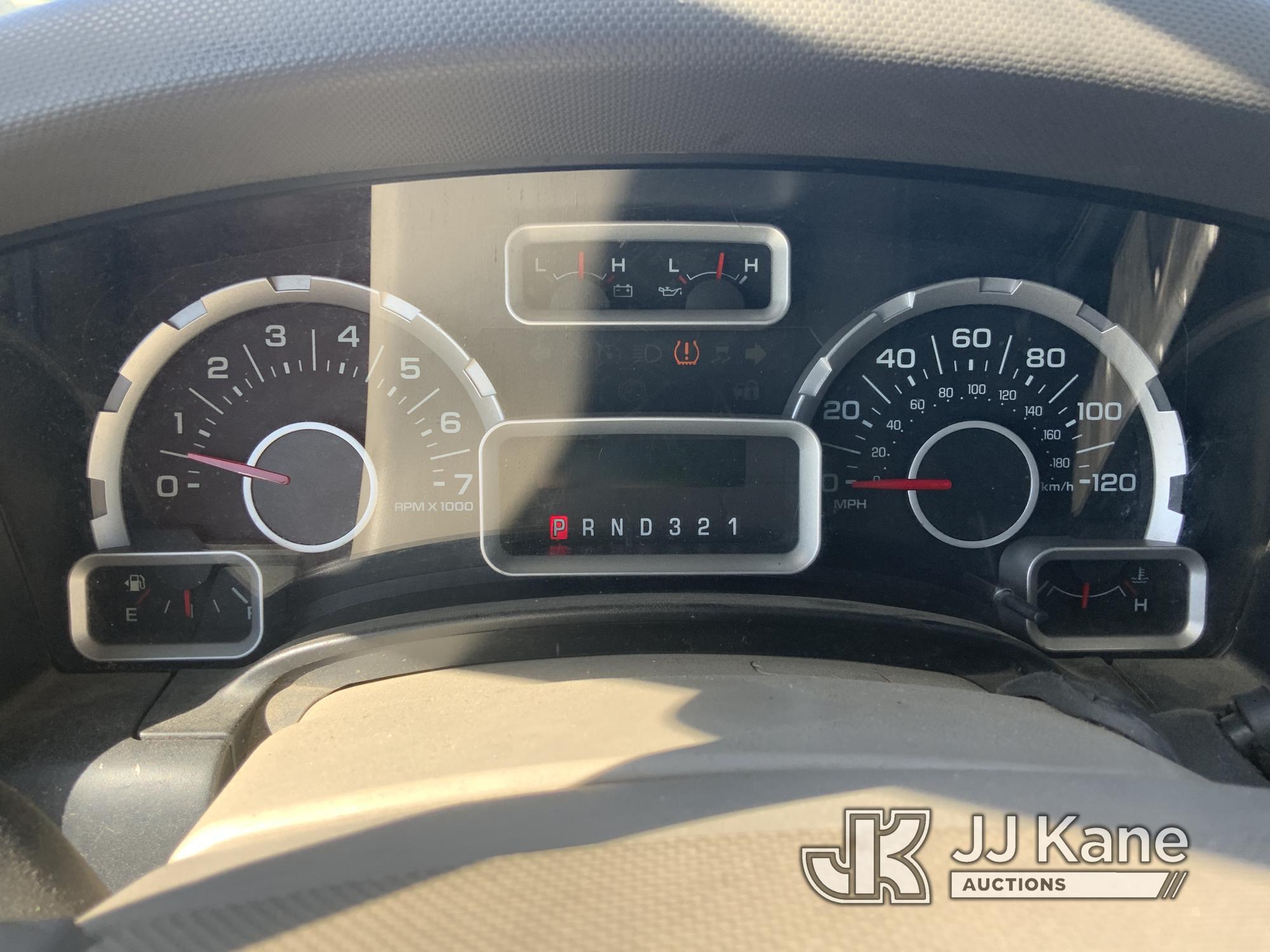 (Dixon, CA) 2010 Ford Expedition XLT 4x4 4-Door Sport Utility Vehicle Runs & Moves) (Tire Pressure S