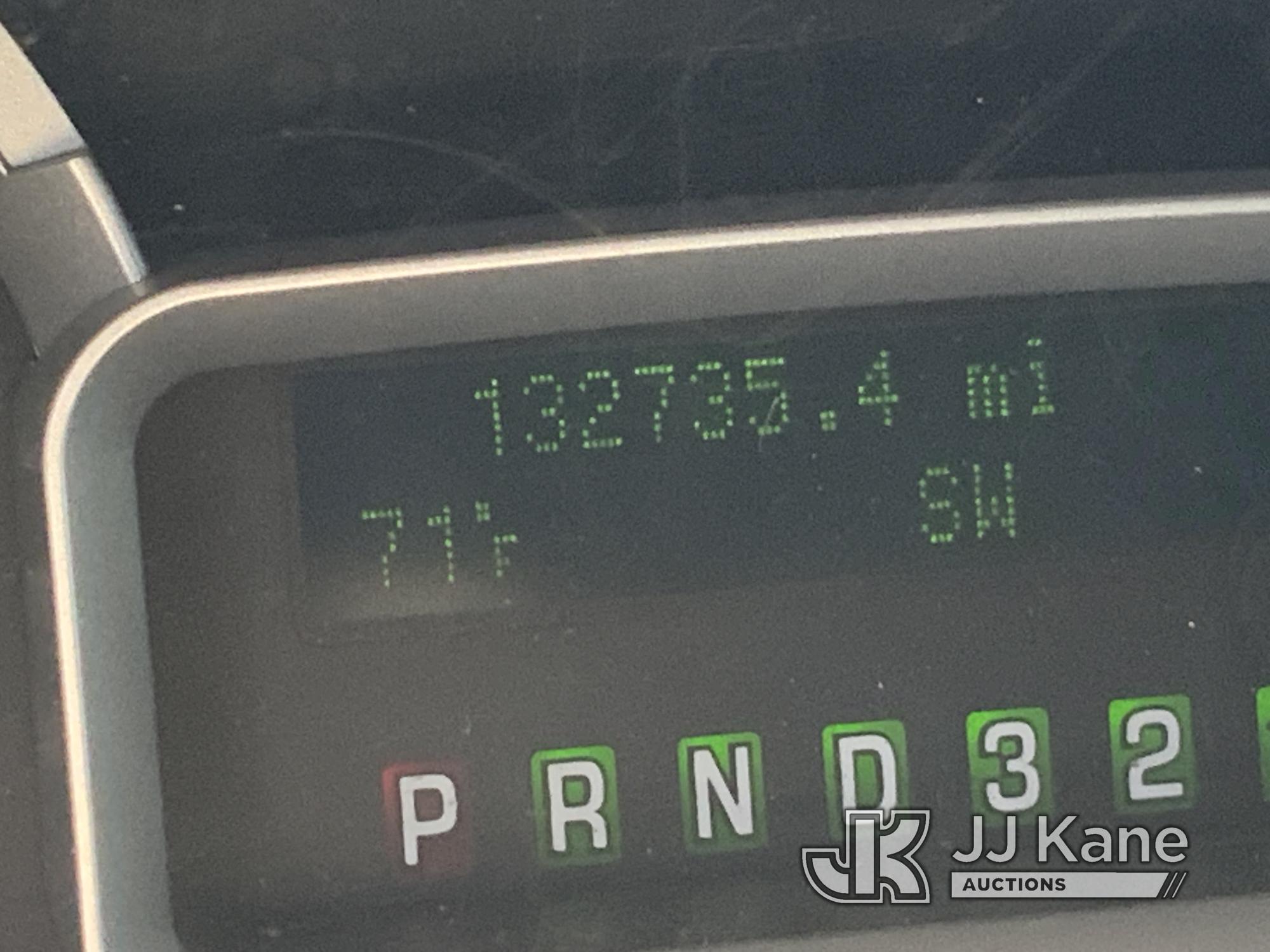 (Dixon, CA) 2010 Ford Expedition XLT 4x4 4-Door Sport Utility Vehicle Runs & Moves) (Tire Pressure S