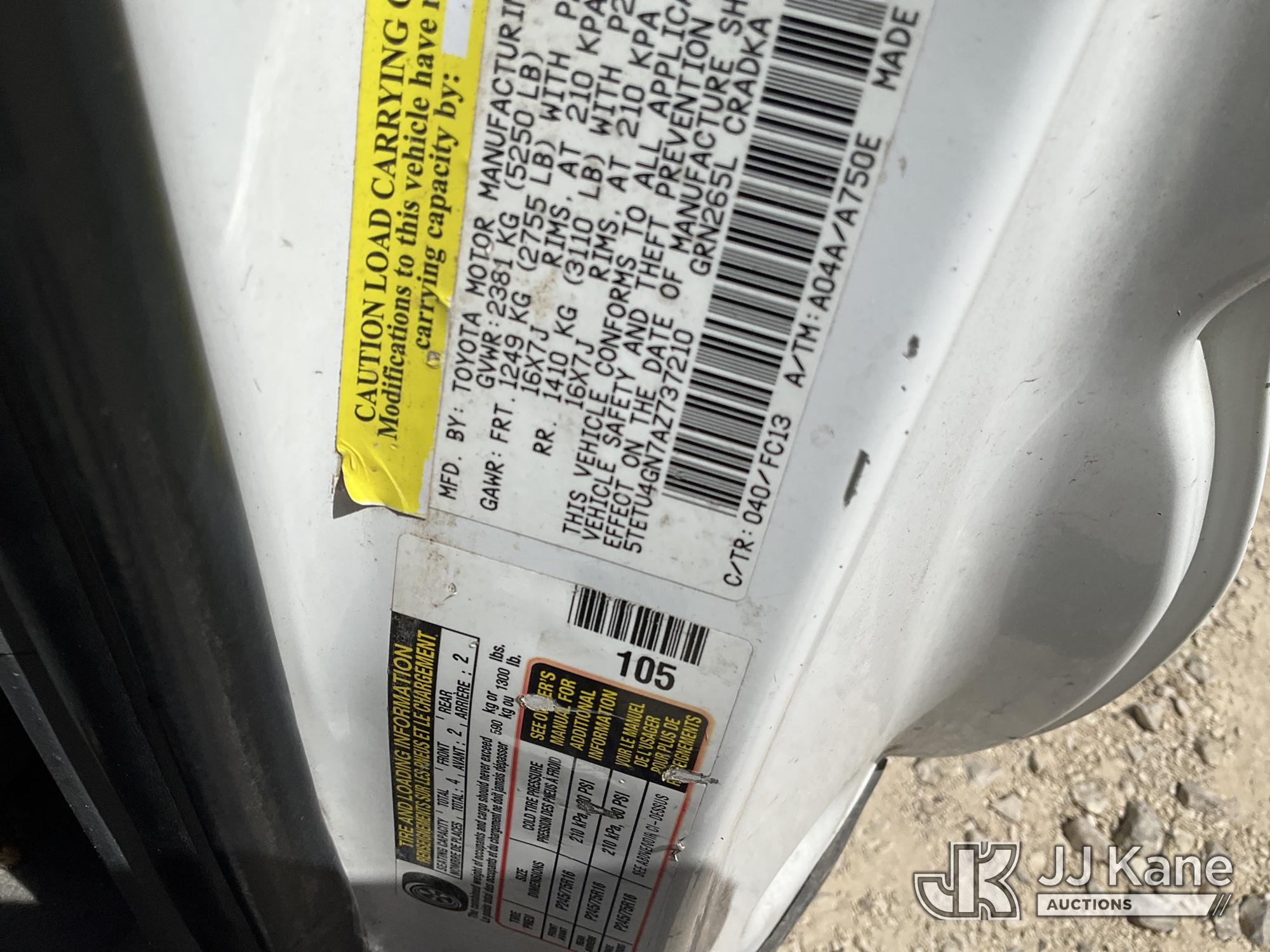 (San Antonio, TX) 2010 Toyota Tacoma Extended-Cab Pickup Truck Runs & Moves) (Maintenance Required L