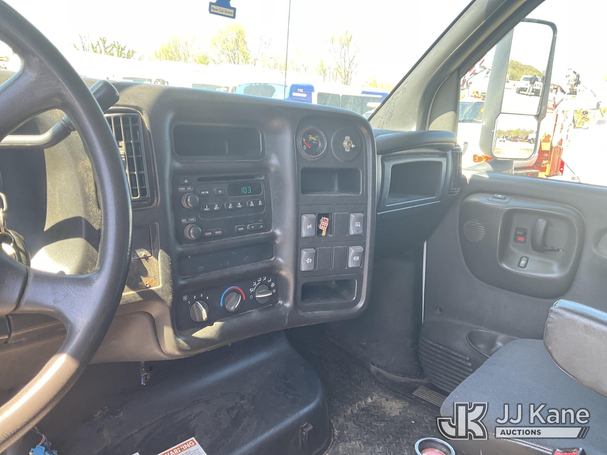 (Plymouth Meeting, PA) 2008 GMC C5500 Crew-Cab Flatbed/Dump Truck Runs Moves & Dump Operates, Body &