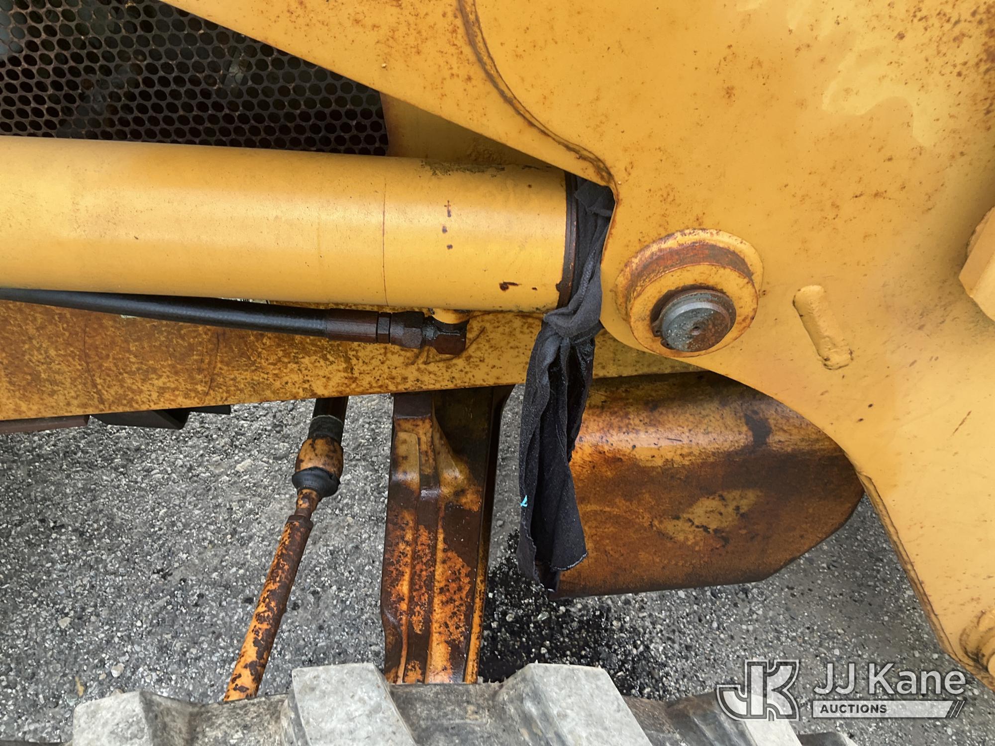 (Plymouth Meeting, PA) 1999 Case 580 Super L 4x4 Tractor Loader Backhoe No Title) (Runs Moves & Oper