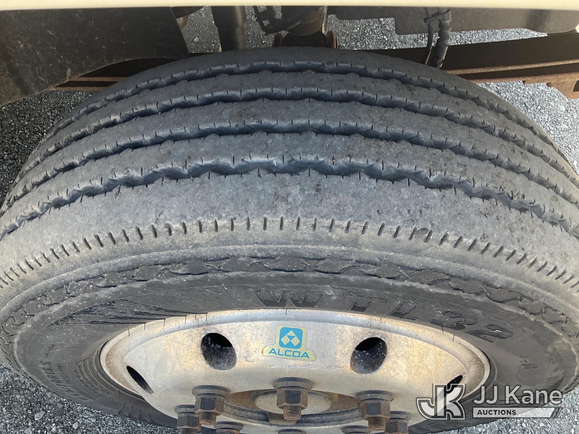 (Plymouth Meeting, PA) 2008 GMC C5500 Crew-Cab Flatbed/Dump Truck Runs Moves & Dump Operates, Body &