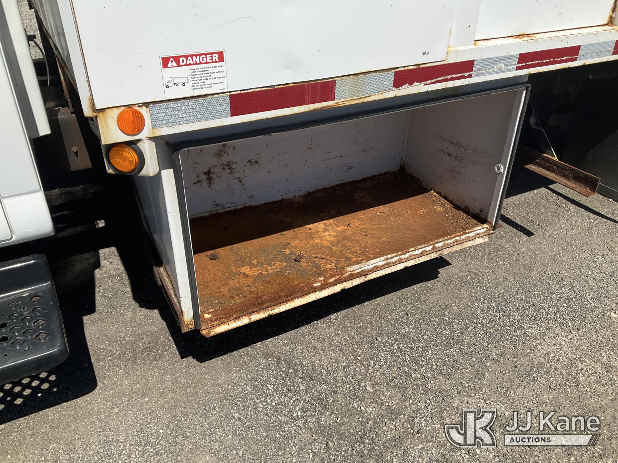 (Plymouth Meeting, PA) 2008 GMC C5500 Crew-Cab Flatbed/Dump Truck Runs Moves & Dump Operates, Body &