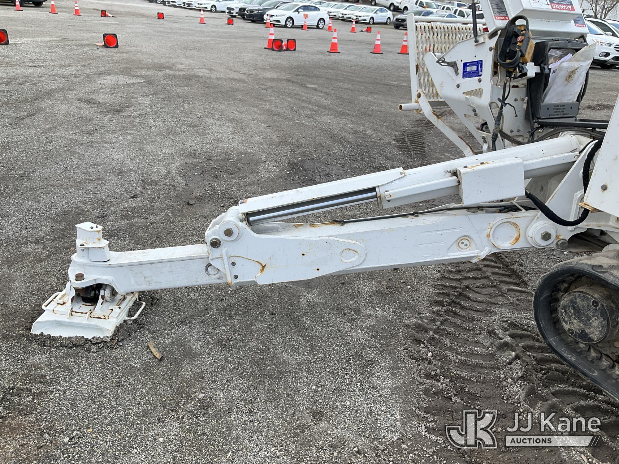 (Plymouth Meeting, PA) Altec TDA58 Runs Moves & Upper Operates, Remote In Office