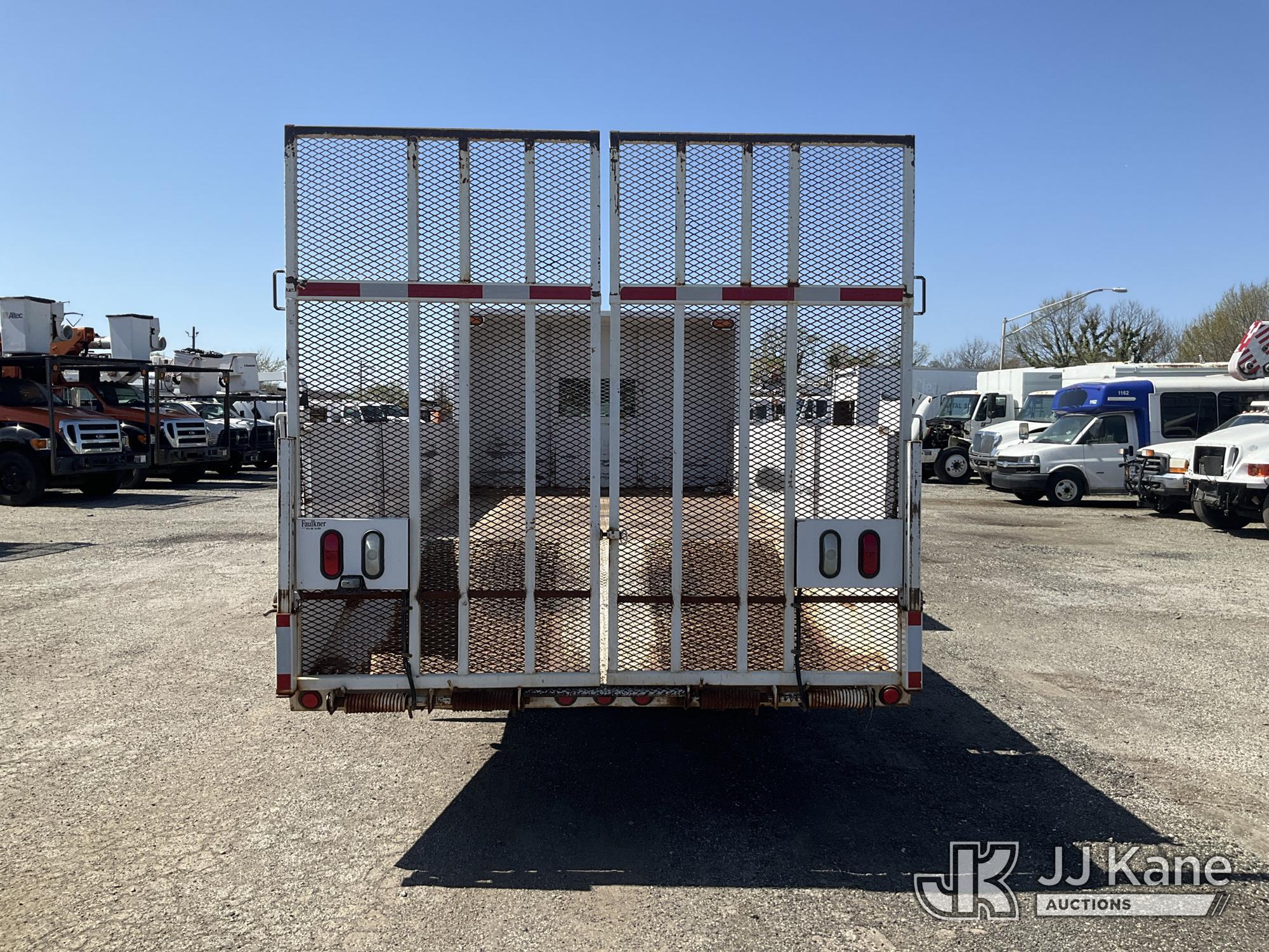 (Plymouth Meeting, PA) 2008 GMC C5500 Crew-Cab Flatbed/Dump Truck Runs Moves & Dump Operates, Body &