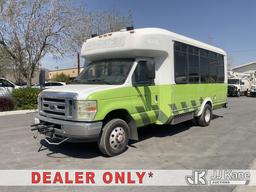 (Jurupa Valley, CA) 2009 Ford Econoline E450 Passenger Bus Runs & Moves) (Air Bag Light On