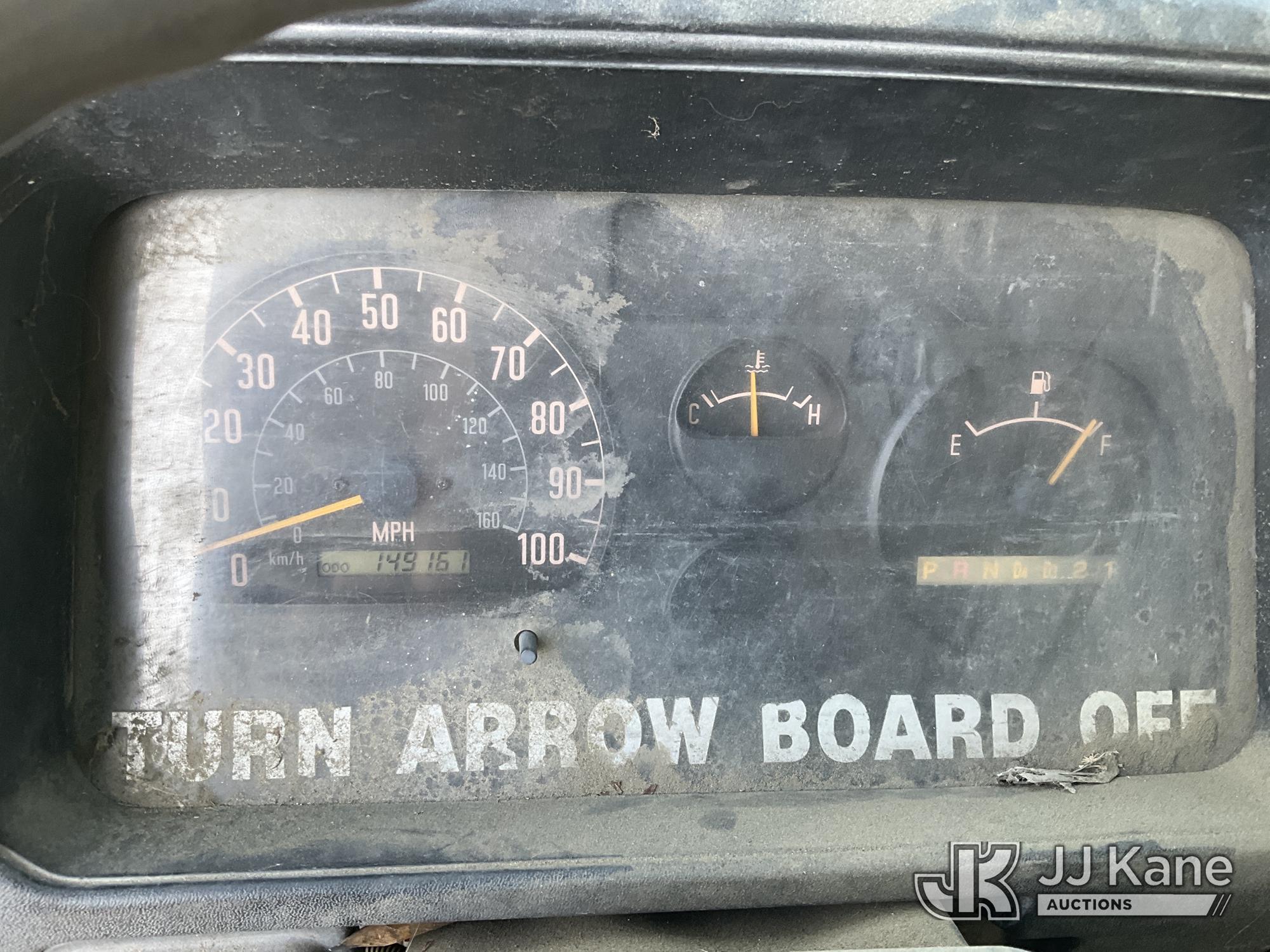 (Jurupa Valley, CA) 1999 Chevrolet W35042 Dump Truck Runs, Moves, & Dump Operates) (Arrow Board Not