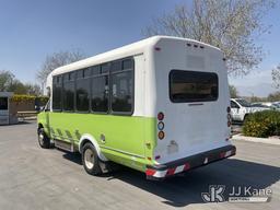(Jurupa Valley, CA) 2009 Ford E-450 Passenger Bus Runs & Moves