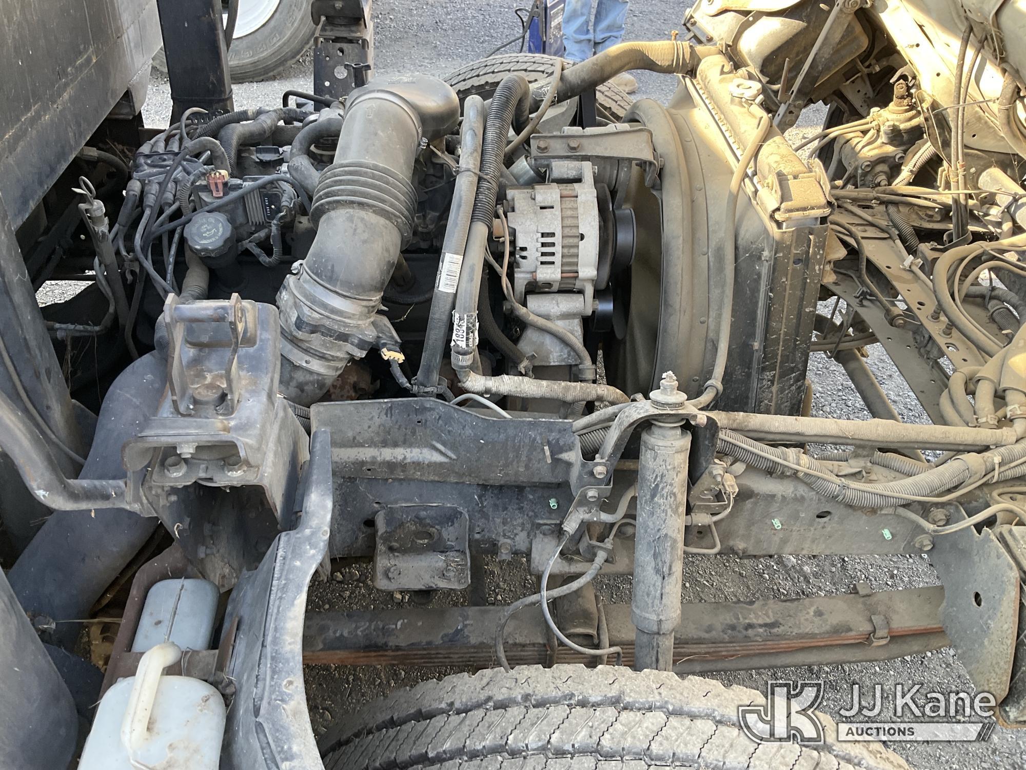 (Jurupa Valley, CA) 1999 Chevrolet W35042 Dump Truck Runs, Moves, & Dump Operates) (Arrow Board Not