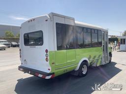(Jurupa Valley, CA) 2009 Ford E-450 Passenger Bus Runs & Moves