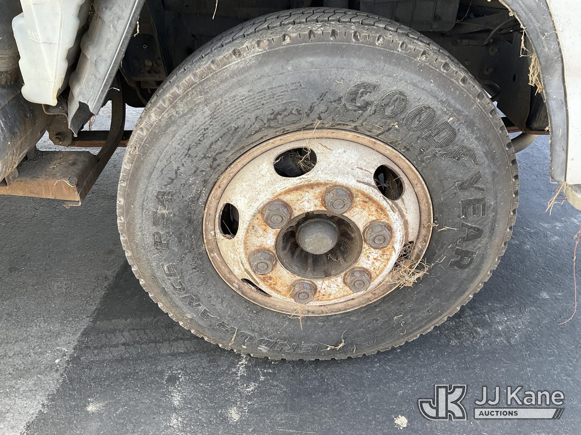 (Jurupa Valley, CA) 1999 Chevrolet W35042 Dump Truck Runs, Moves, & Dump Operates) (Arrow Board Not