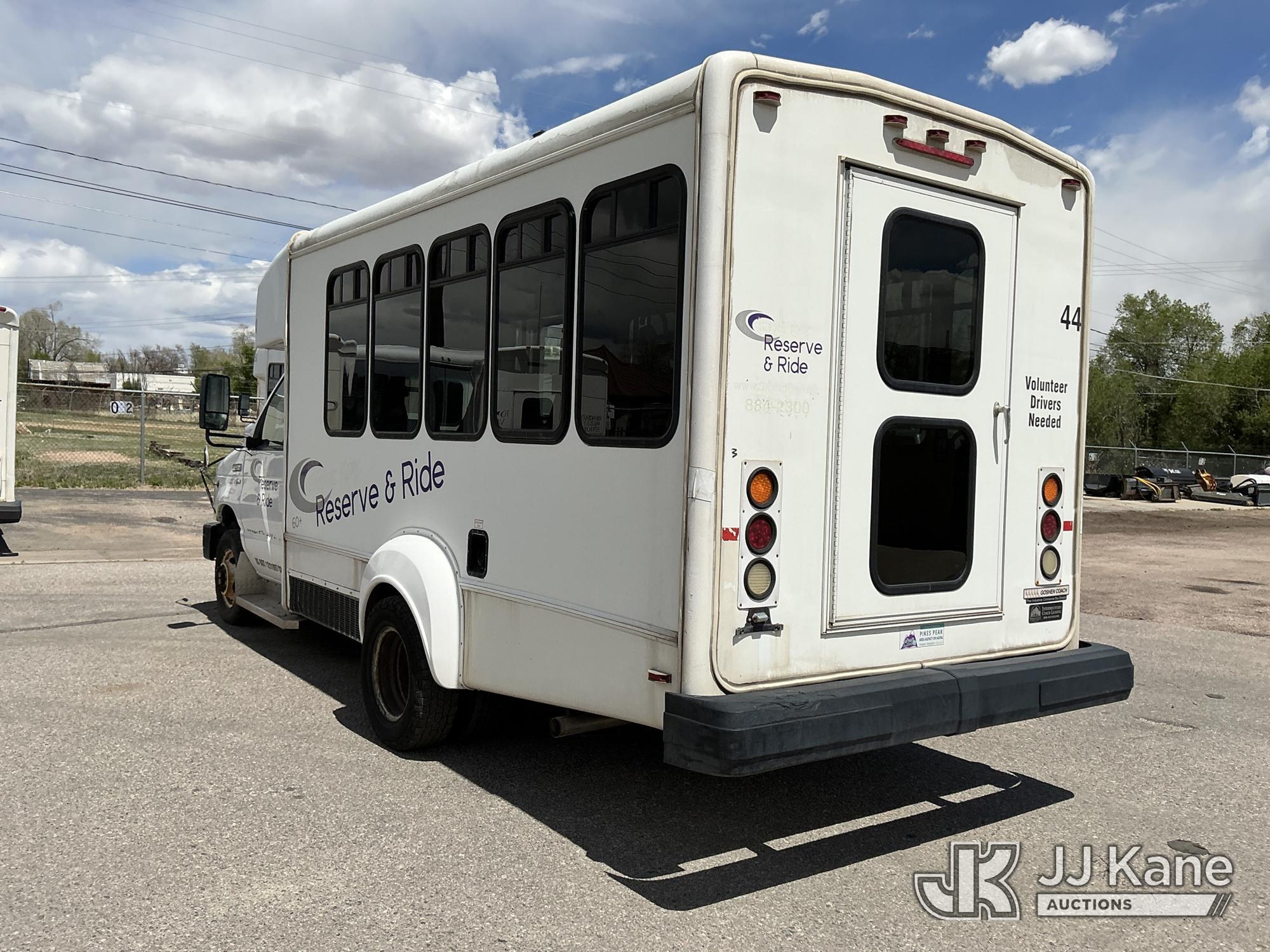 (Fountain, CO) 2009 Ford Econoline E350 Super Duty Passenger Bus Runs & Moves, Lift Operates) (Body
