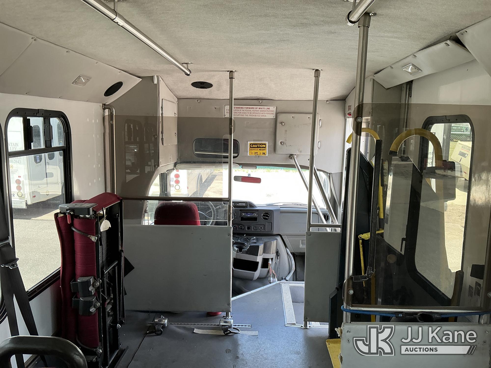 (Fountain, CO) 2009 Ford Econoline E350 Super Duty Passenger Bus Runs & Moves, Lift Operates) (Body