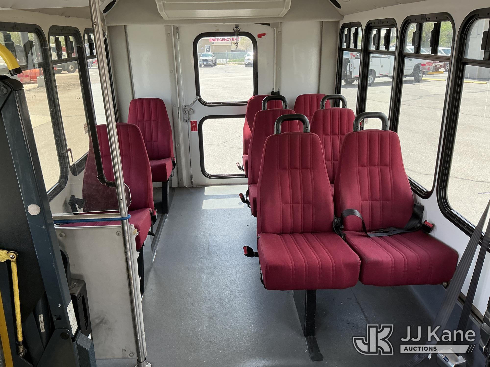 (Fountain, CO) 2009 Ford Econoline E350 Super Duty Passenger Bus Runs & Moves, Lift Operates) (Body
