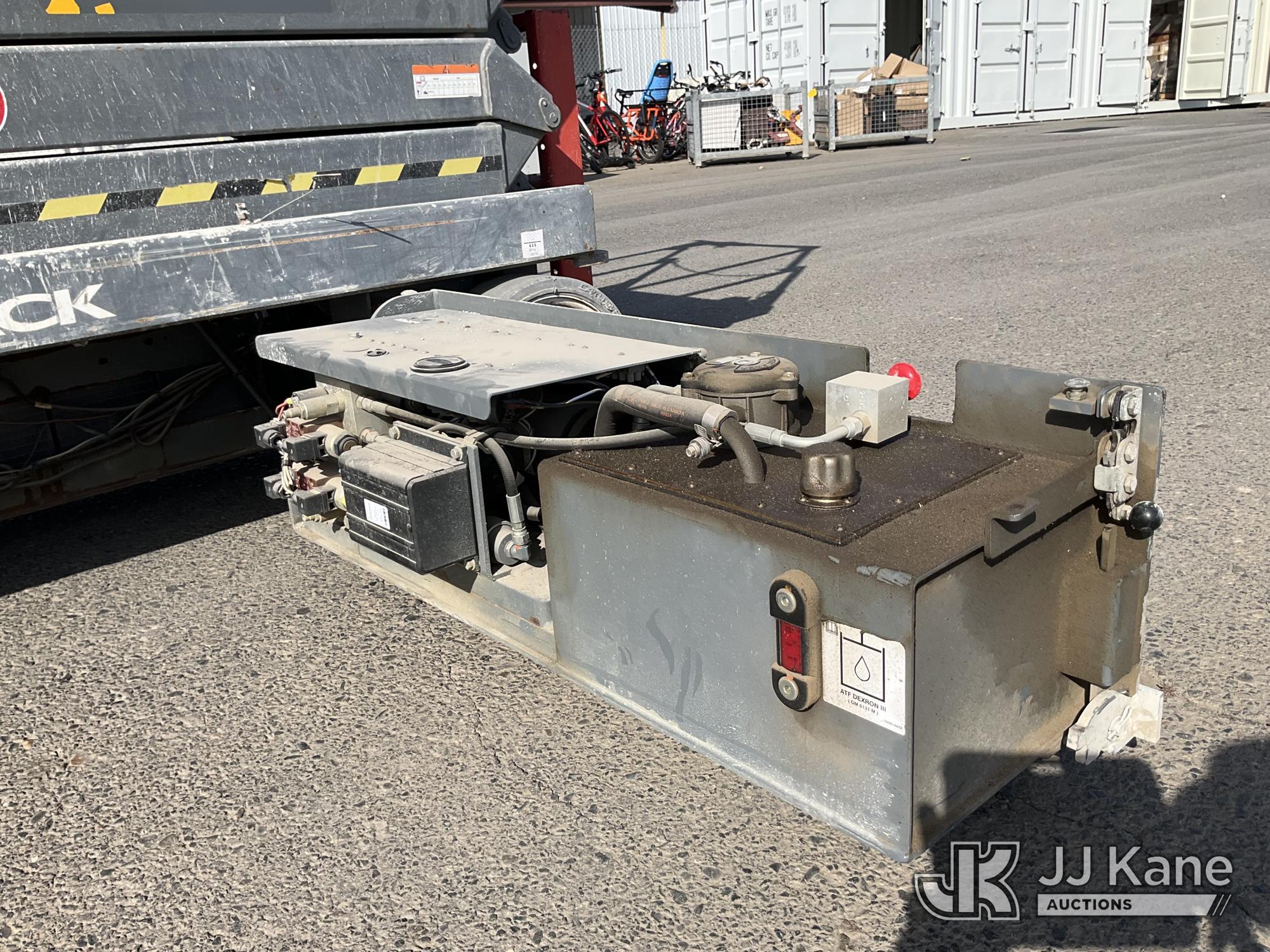 (Dixon, CA) 2015 Sky Jack SJ3226 Self-Propelled Scissor Lift Moves & Operates