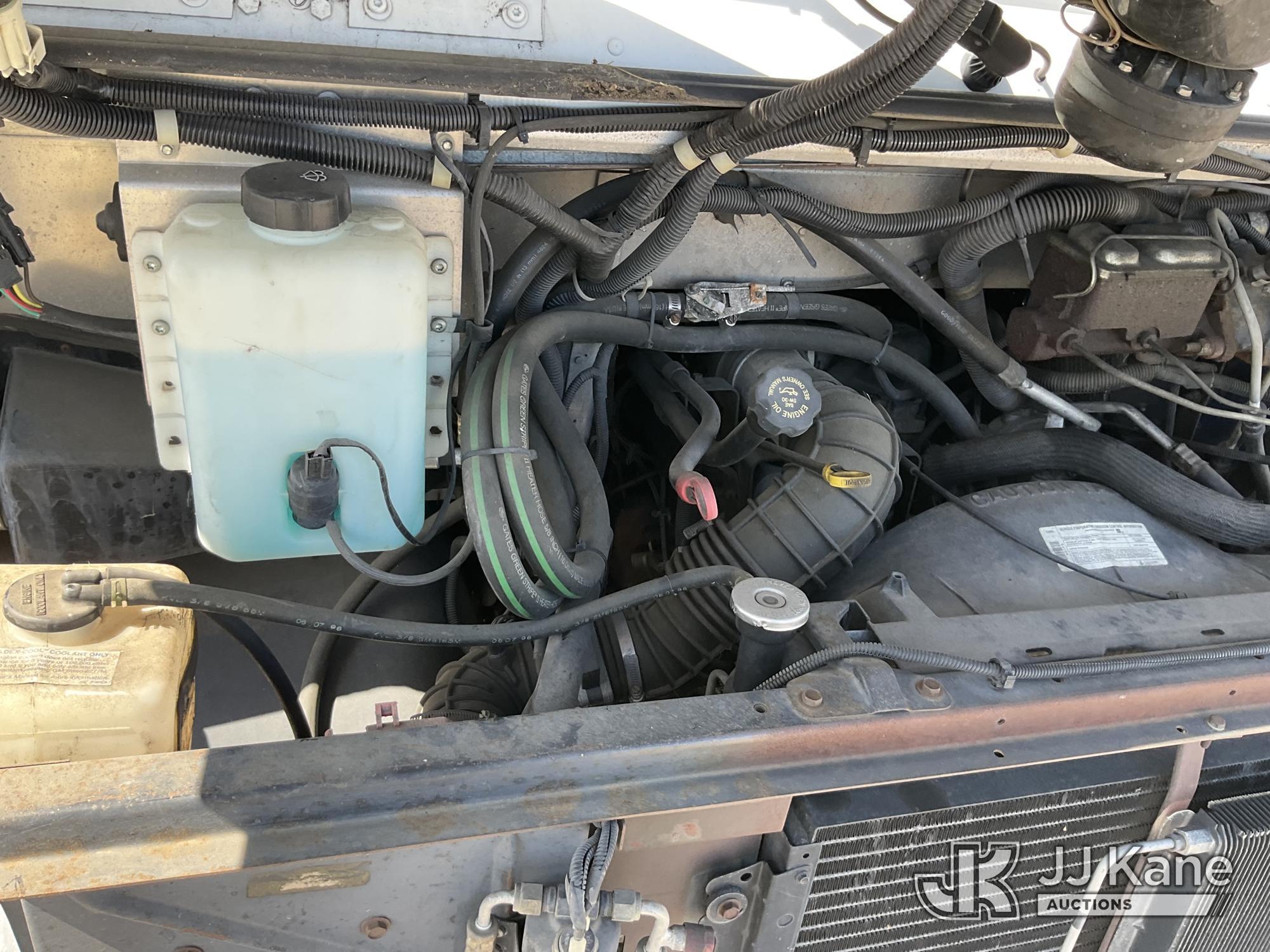 (Dixon, CA) 1996 GMC P3500 Step Van Runs & Moves) (Monitors Will Not Clear, Missing GVWR Label
