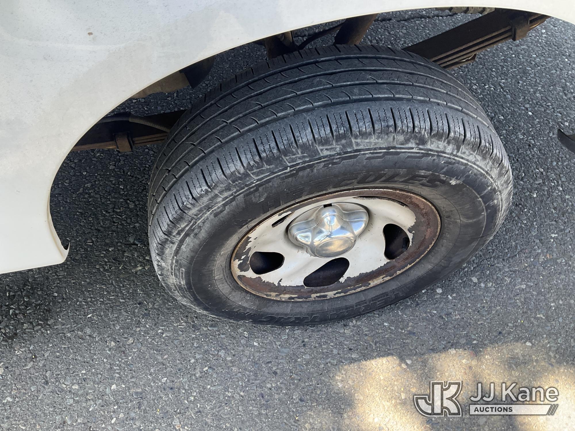 (Dixon, CA) 2004 Ford F-150 Heritage 4x4 Extended-Cab Pickup Truck Runs & Moves
