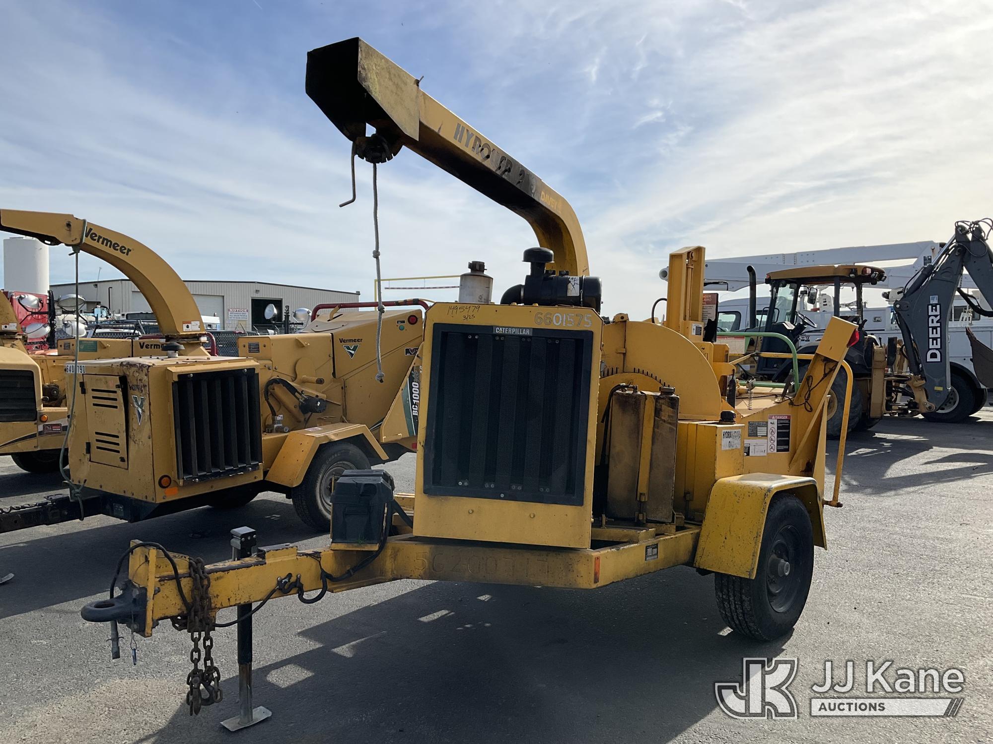 (Dixon, CA) 2005 Wood Chuck 1200 Chipper (12in Disc) Not Running, Condition Unknown) (Towable, No Ke