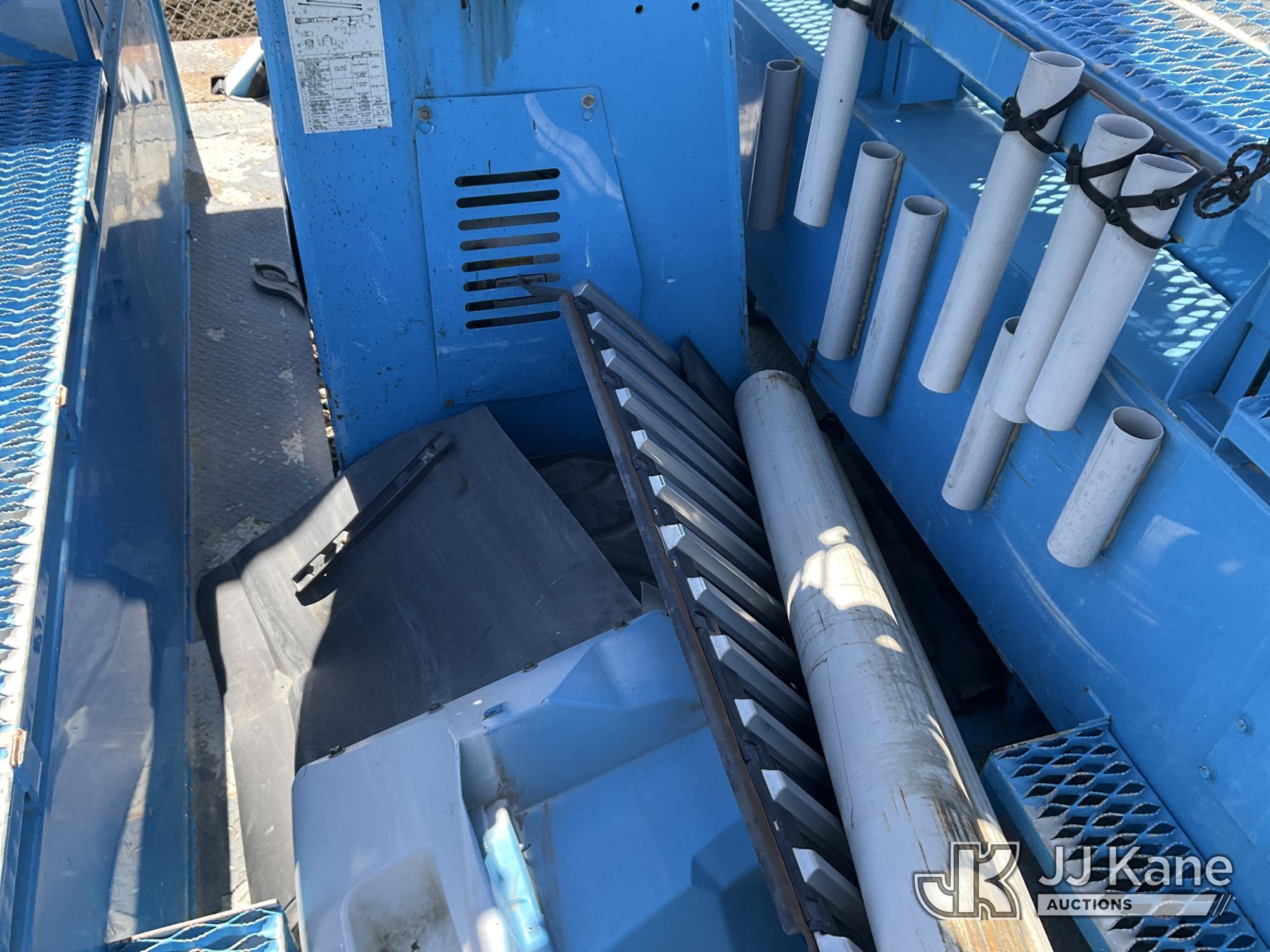 (Dixon, CA) Altec AM55, Over-Center Material Handling Bucket Truck rear mounted on 2013 Internationa