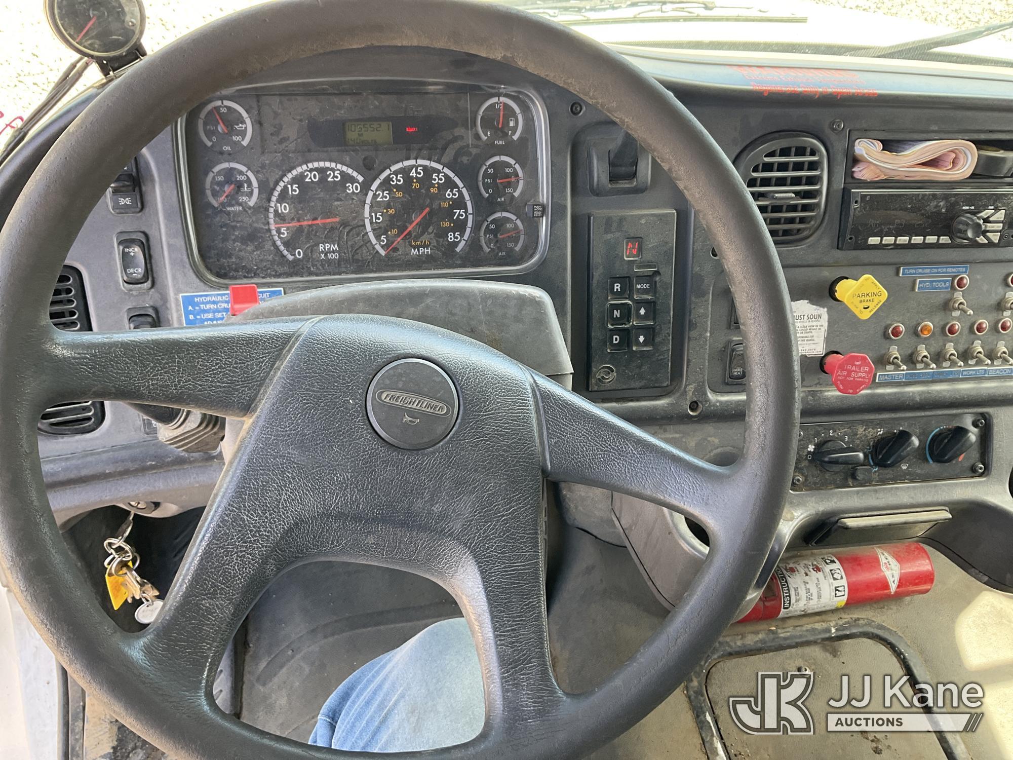 (Dixon, CA) 2005 Freightliner M2 106 Air Compressor/Enclosed Utility Truck Runs & Moves