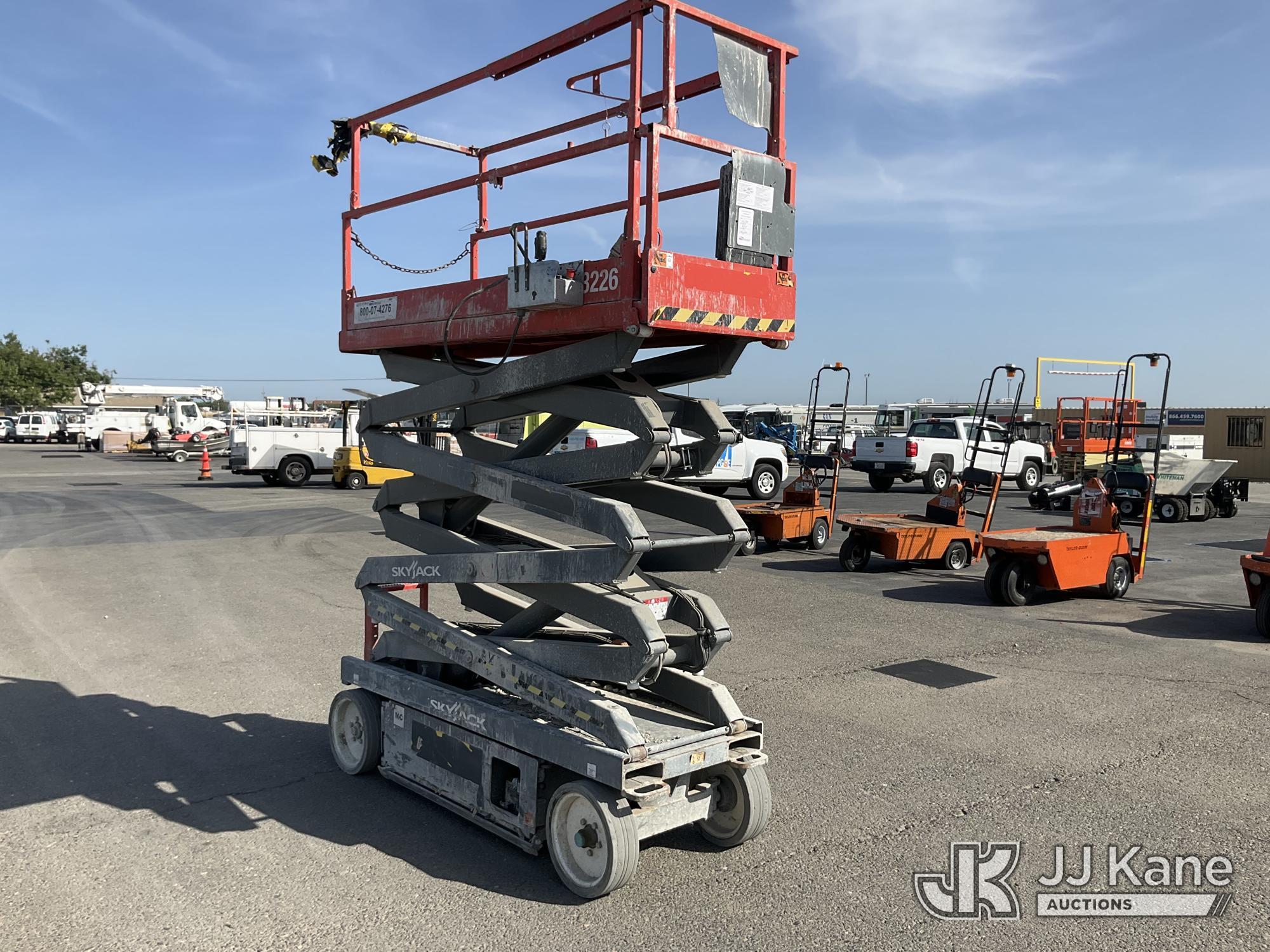 (Dixon, CA) 2015 Sky Jack SJ3226 Self-Propelled Scissor Lift Moves & Operates