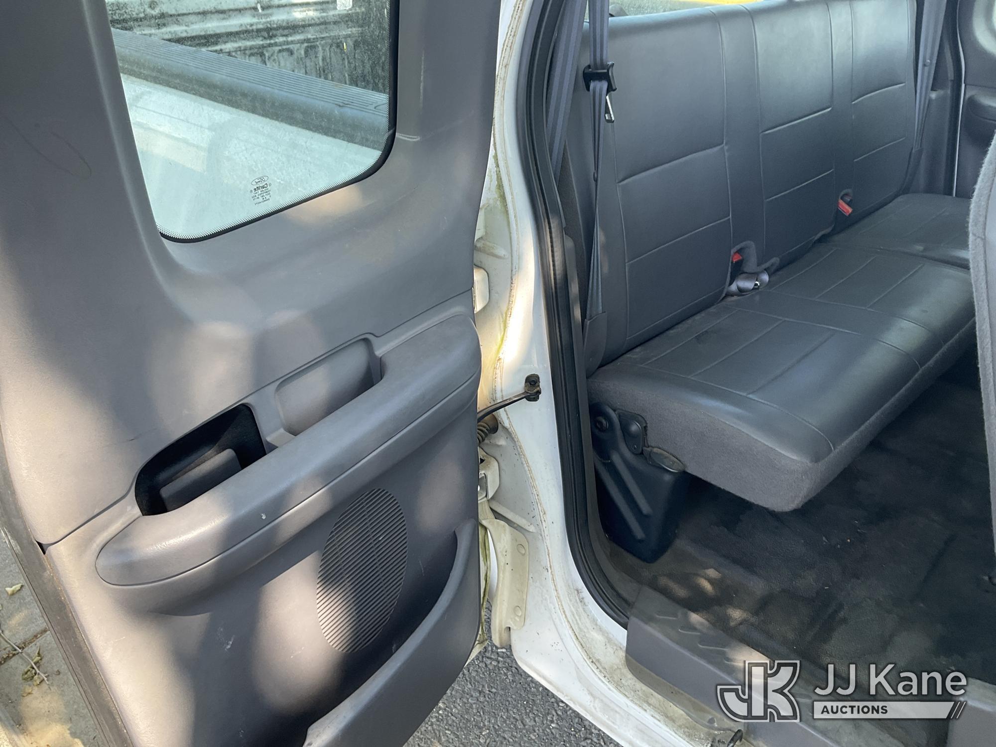 (Dixon, CA) 2004 Ford F-150 Heritage 4x4 Extended-Cab Pickup Truck Runs & Moves