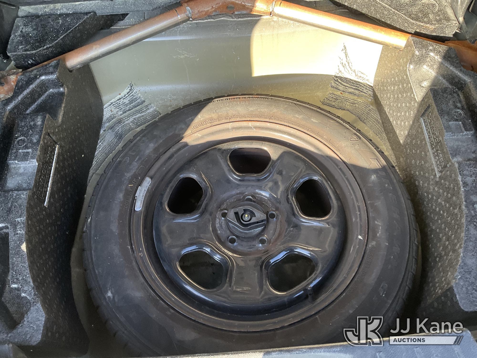 (Dixon, CA) 2016 Ford Explorer AWD Police Interceptor 4-Door Sport Utility Vehicle Runs & Moves) (Ho