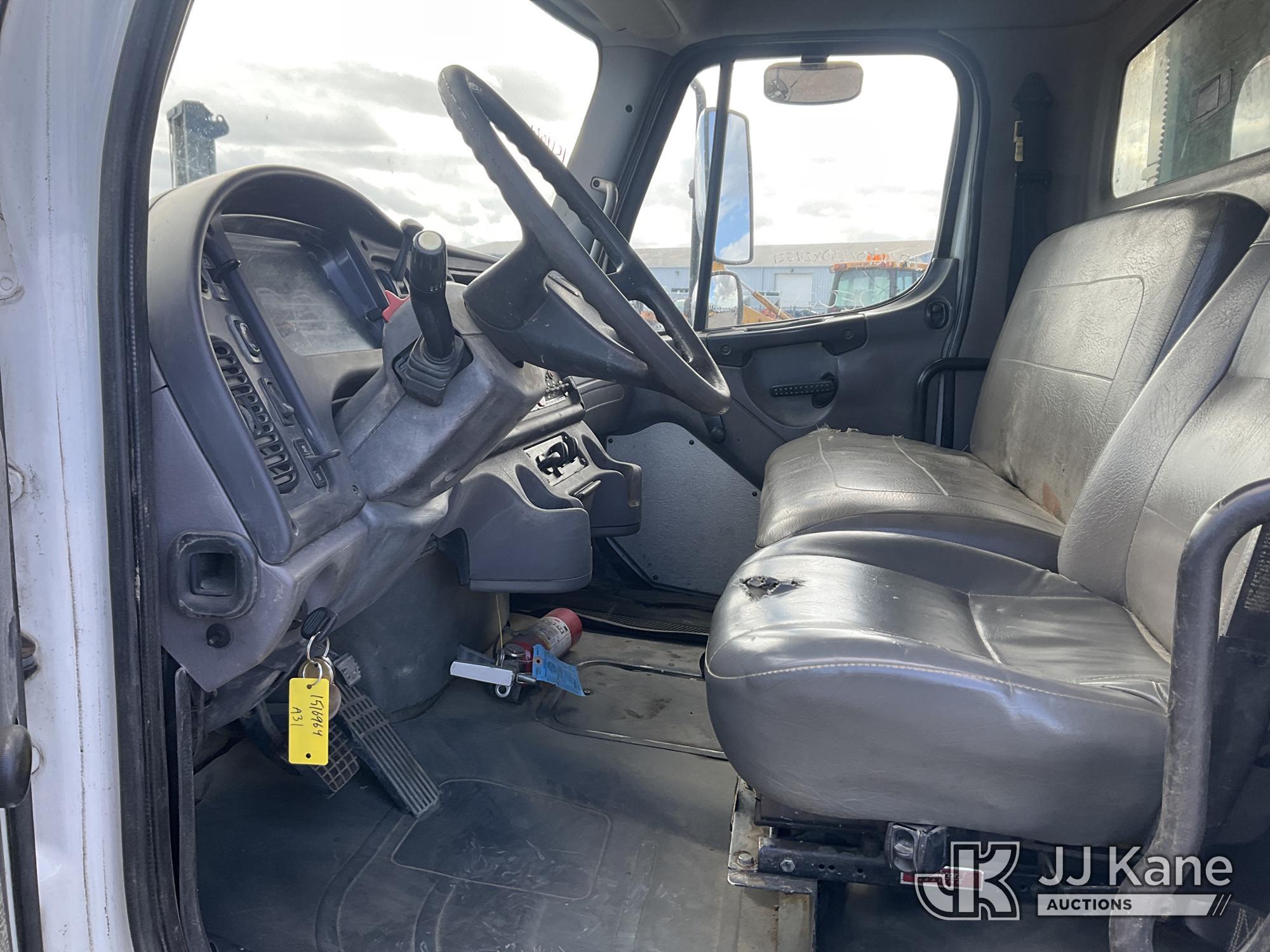 (Dixon, CA) 2006 Freightliner M2 106 Air Compressor/Enclosed Utility Truck Runs & Moves
