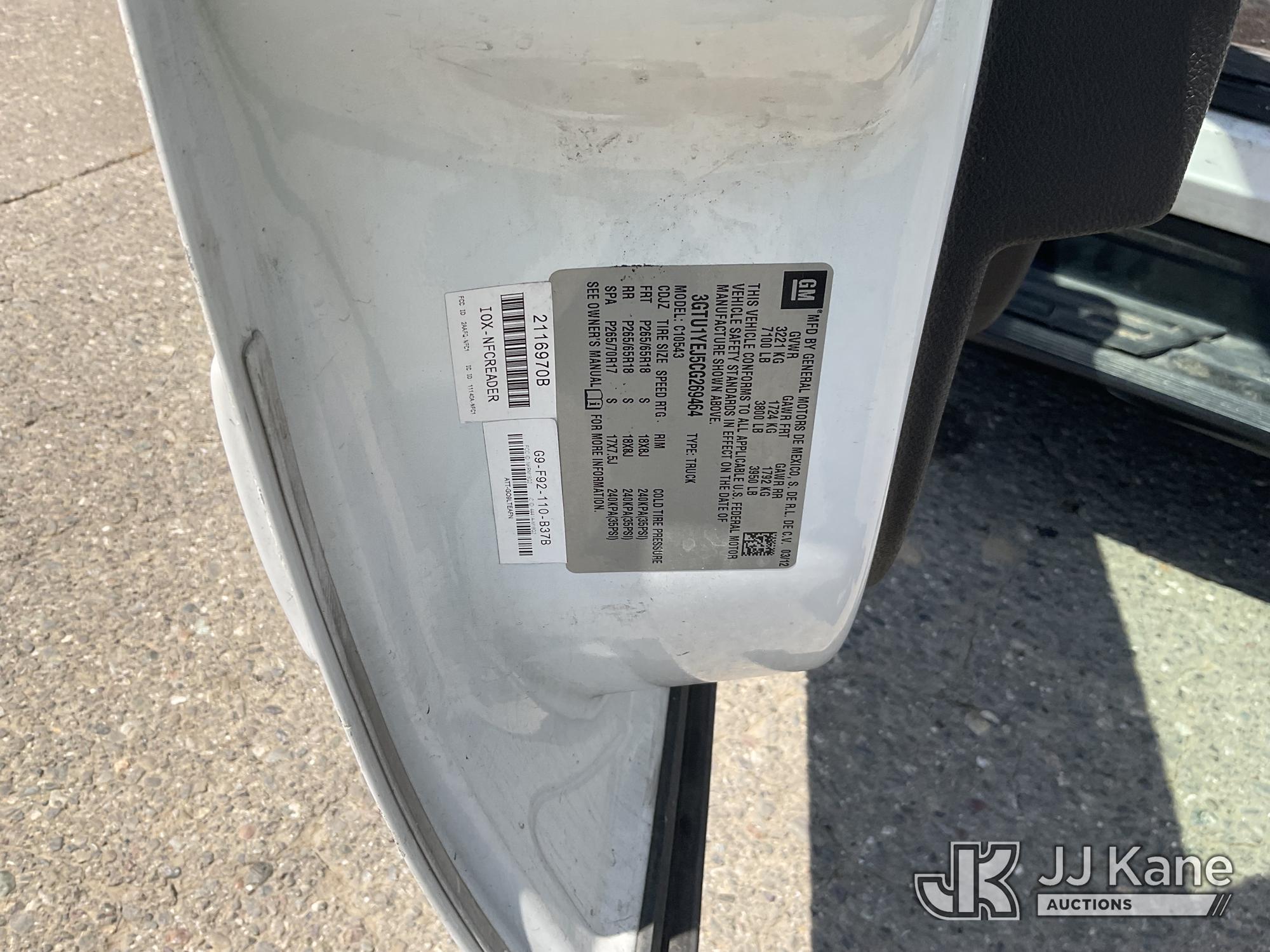 (Dixon, CA) 2012 GMC Sierra Hybrid Crew-Cab Pickup Truck Runs & Moves