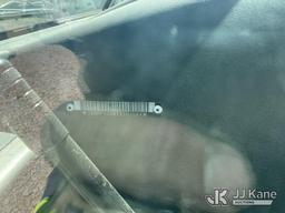 (Dixon, CA) 1996 GMC P3500 Step Van Runs & Moves) (Monitors Will Not Clear, Missing GVWR Label