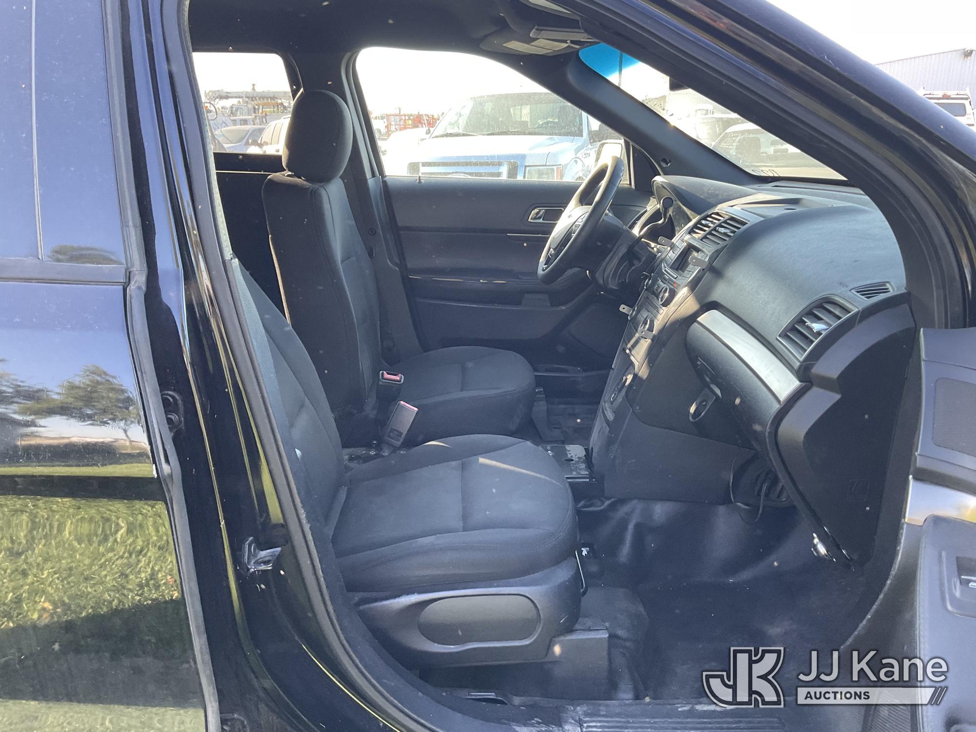(Dixon, CA) 2016 Ford Explorer AWD Police Interceptor 4-Door Sport Utility Vehicle Runs & Moves) (Ho